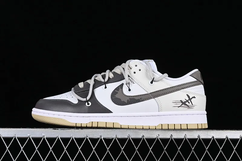All Categories Nk SB Dunk Series Nk SB Dunk Low Low-top sneakers Nk Dunk Low "Team Gold" Official custom-cracked SB strap low-top casual sneakers DV0833-100